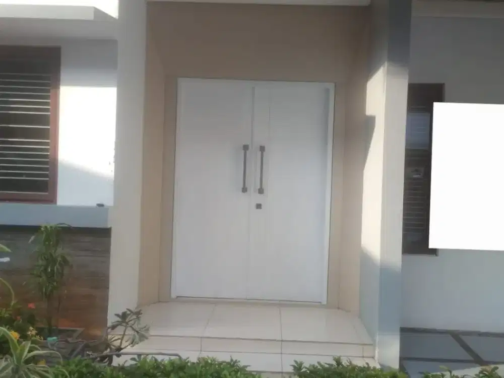 Dijual rumah siap huni  Cluster Zebrina JGC  Jakarta Timur.