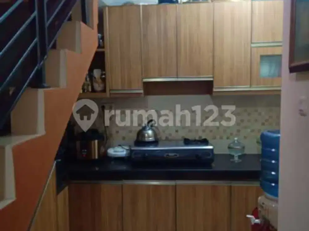 Rumah 2 Lantai Siap Huni di Cawang Jaktim