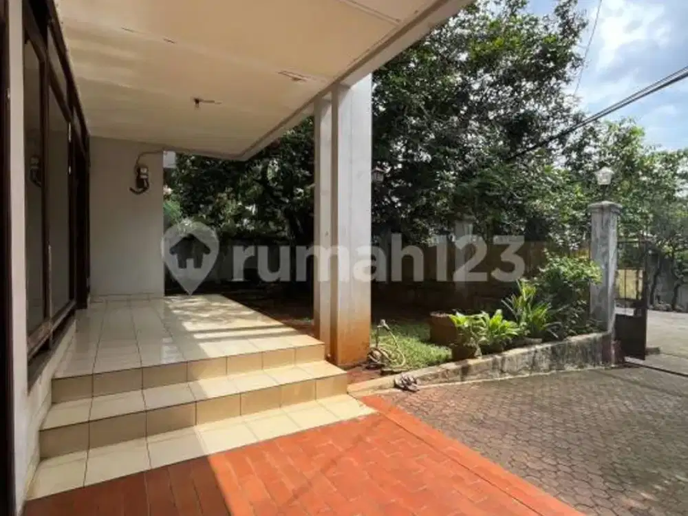 Rumah Besar Murah di Cinere Estate Depok