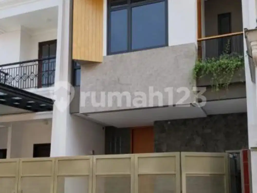 Rumah Modern Karya Arsitek di Pondok Bambu Duren Sawit