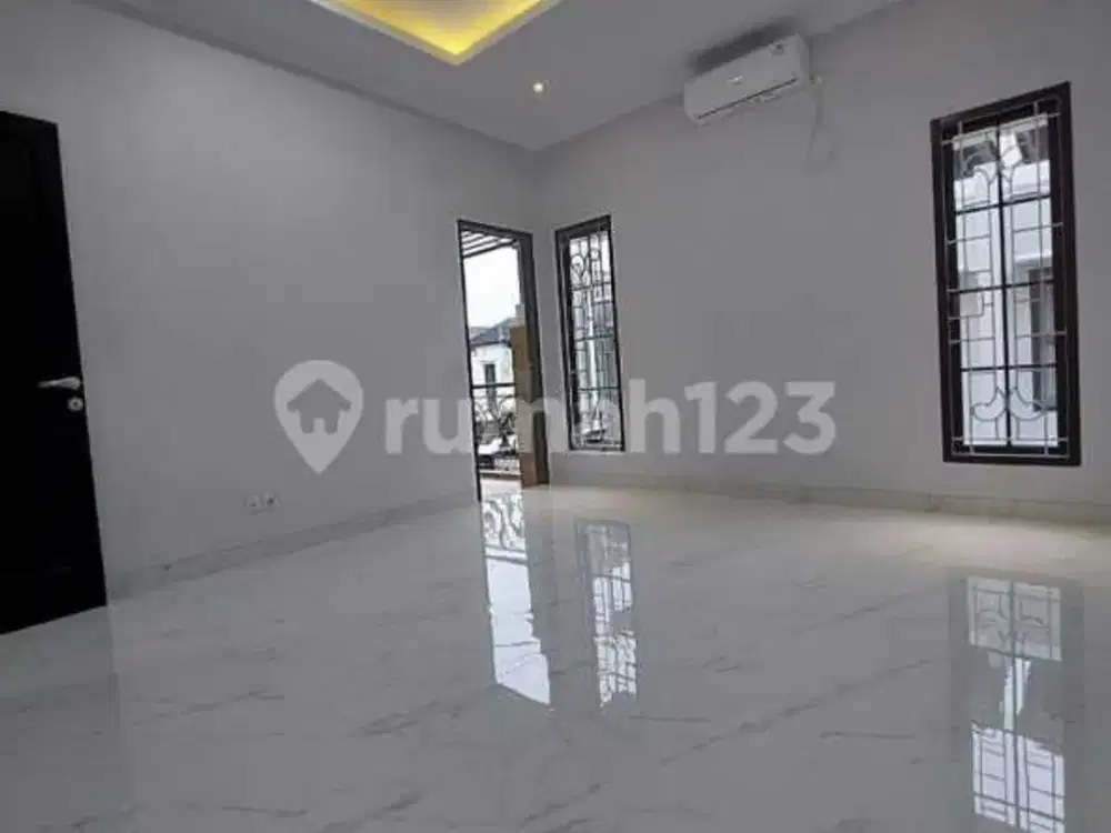 Rumah Posisi Hook Siap Huni di Kebagusan Jaksel