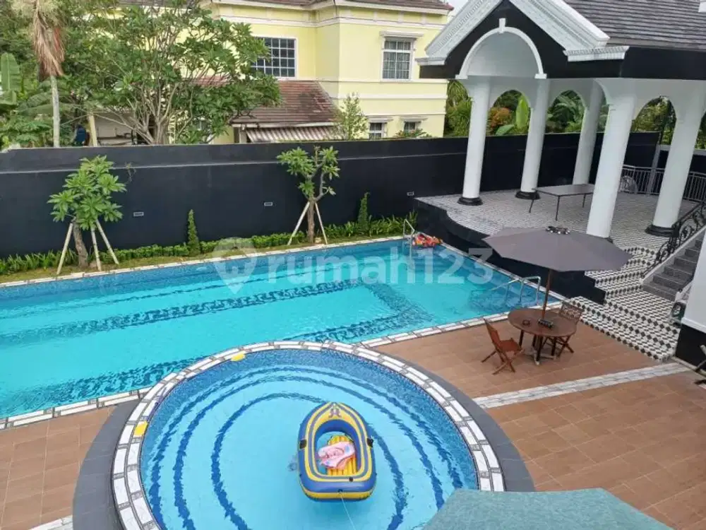 Rumah Sultan Besar & Megah di Legenda Wisata Cibubur