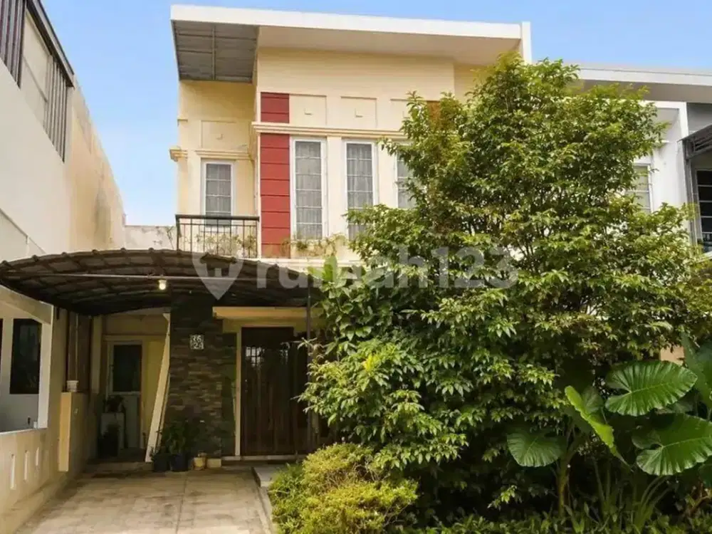 Rumah 2 Lantai di Legenda Wisata Cibubur
