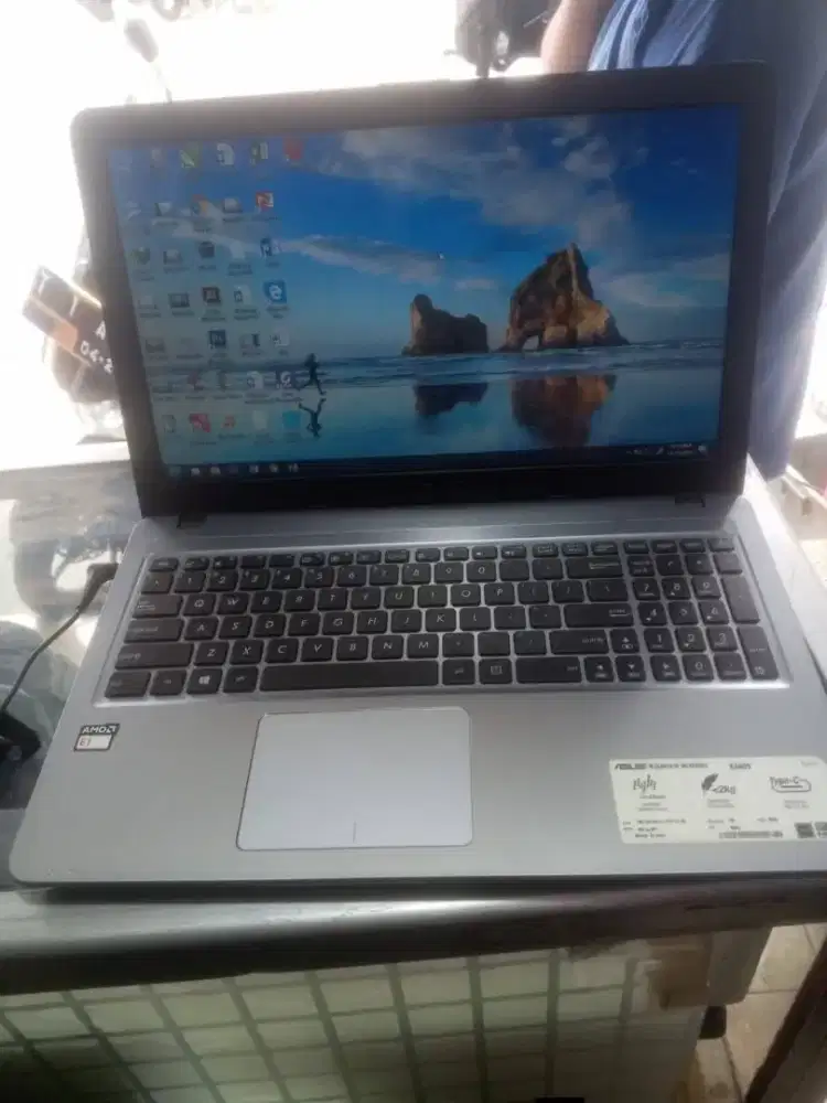 Asus x540y 15 Amd e1-7000