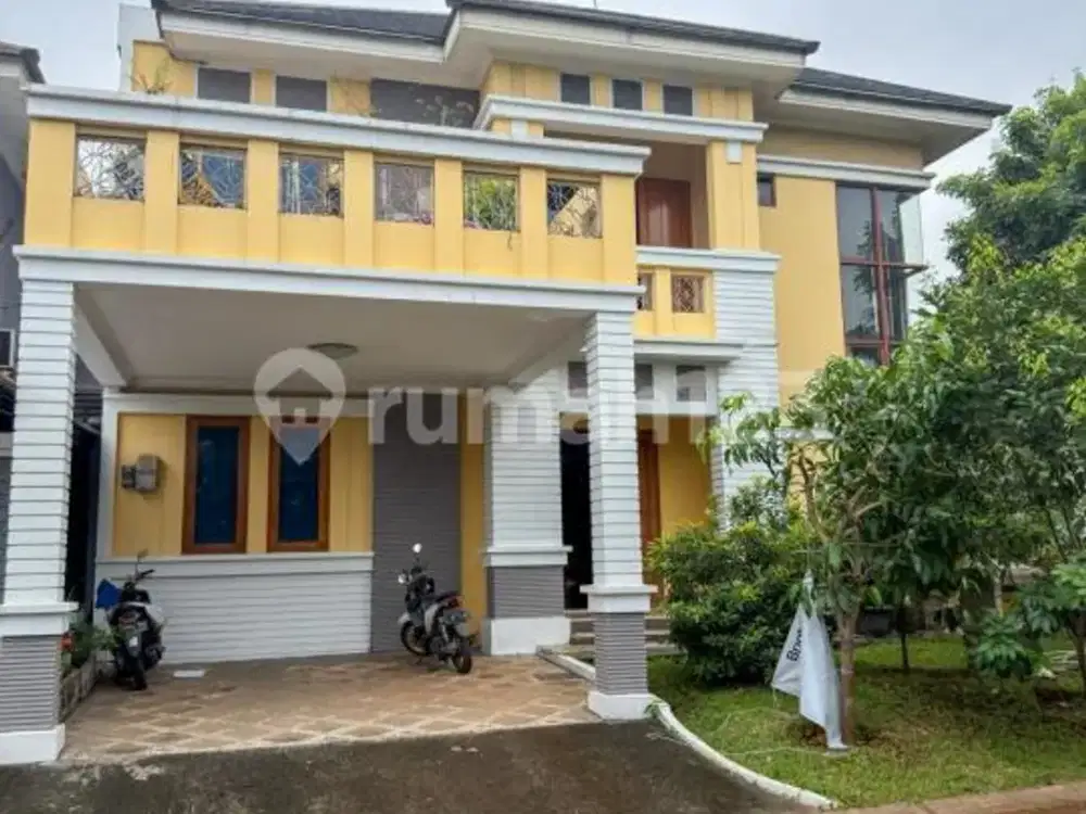 Rumah Posisi Hook di Kota Wisata Cibubur