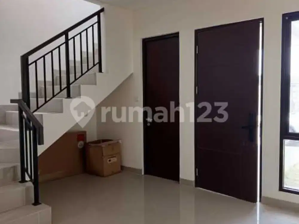 Rumah Siap Huni di Podomoro Golf View