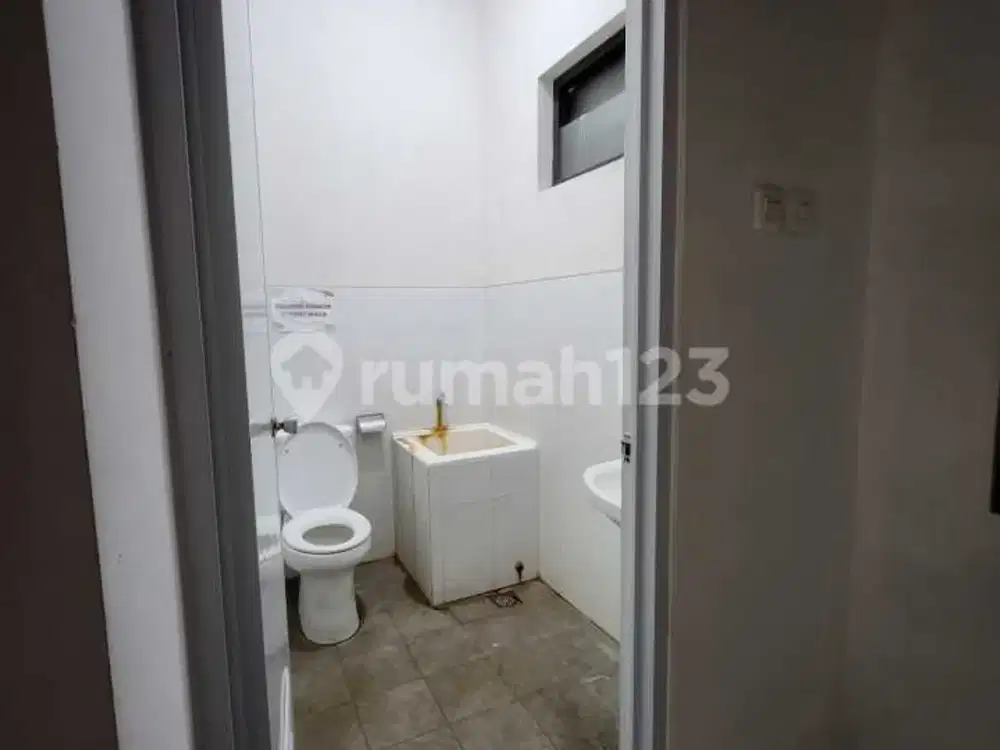 Ruko 3 Lantai Siap Pakai di Raffless Hills Cibubur