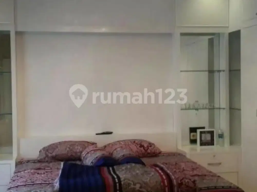 Rumah Dalam Cluster di Kota Wisata Cibubur