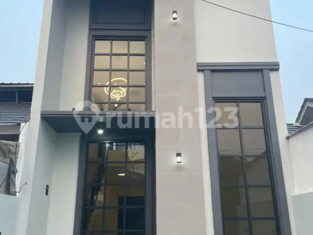 Rumah Modern Tropis Ada Rooftop di Citra Indah City