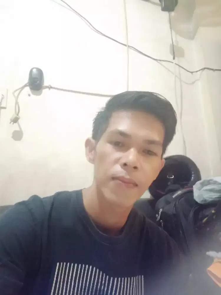 Mencari pekerjaan apa saja yg penting halal