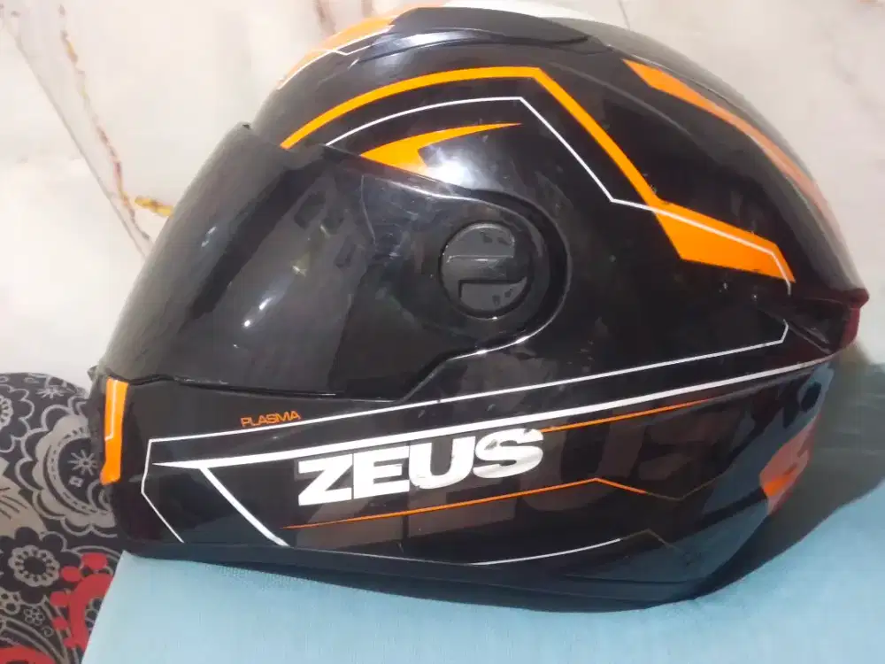 Helm ZEUS PLASMA