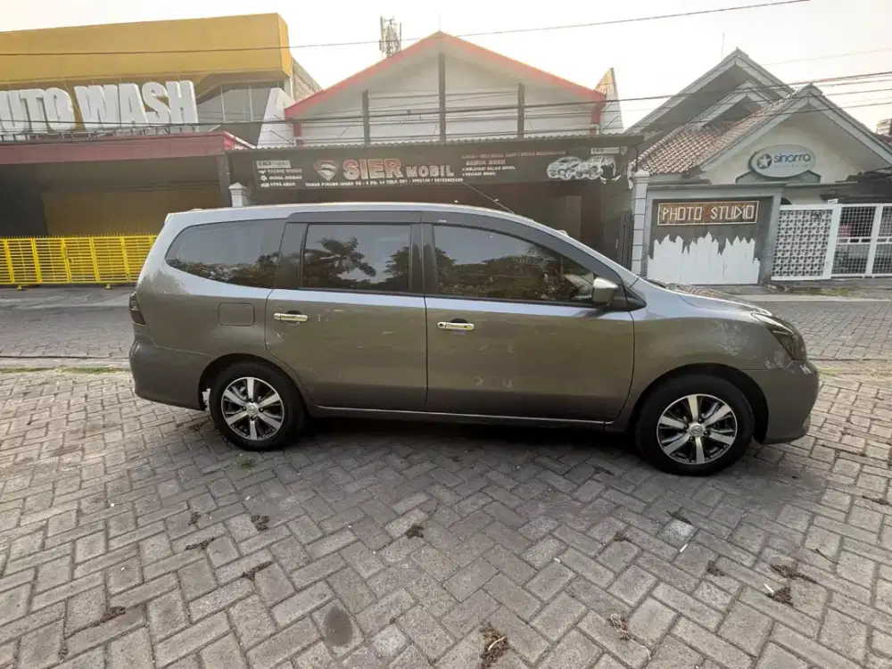 Nissan Grand Livina SV Matic 2017 Tgn1 Asli Plat W Pajak Panjang