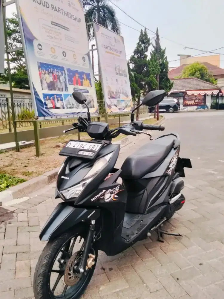 Jual honda vario kzr taun 2014 akhir  mulus sekali