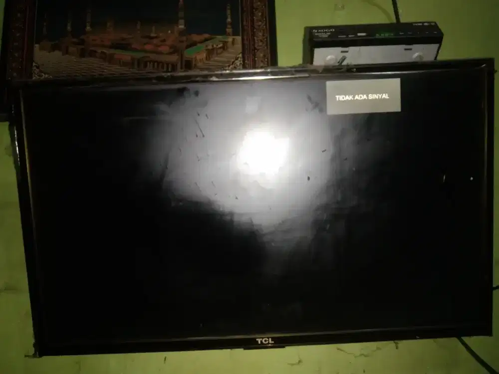 Jual televisi bekas merek TCL