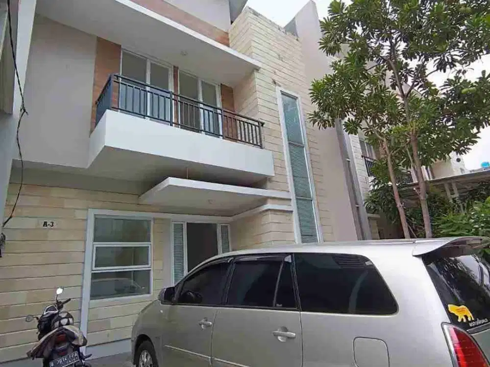 Rumah Dijual 2 Lt Brand New Dalam Cluster di Cipadu Tangerang Banten