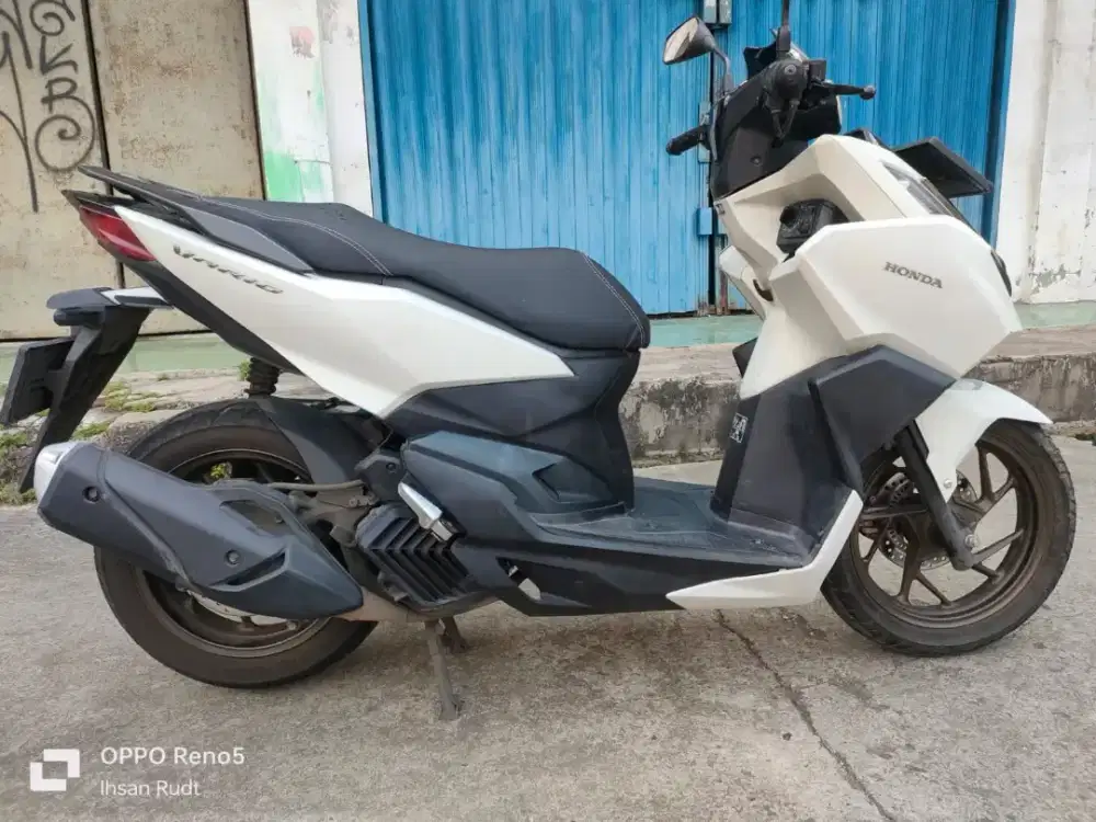 Lagi cari motor serasa baru?yukk cek Honda vario Abs 160 2022!