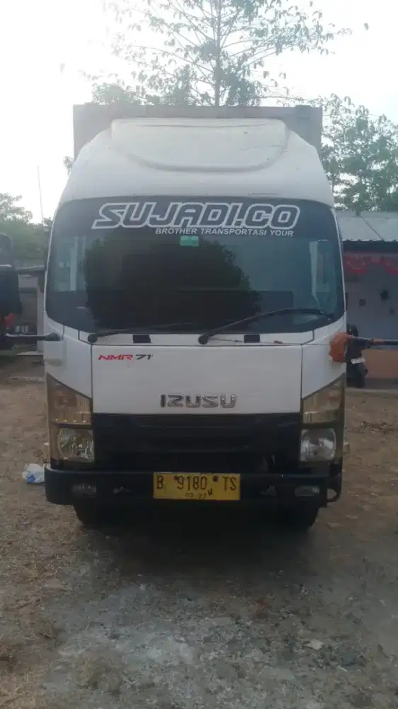 CDD long, merk izusu NMR thn 2021, kondisi bagus. Bs cek langsung