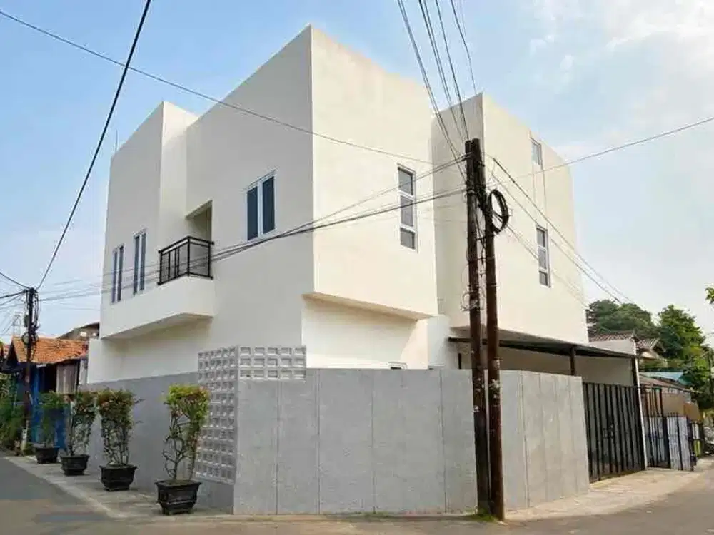 dijual rumah baru posisi hook di tebet dekat stasiun