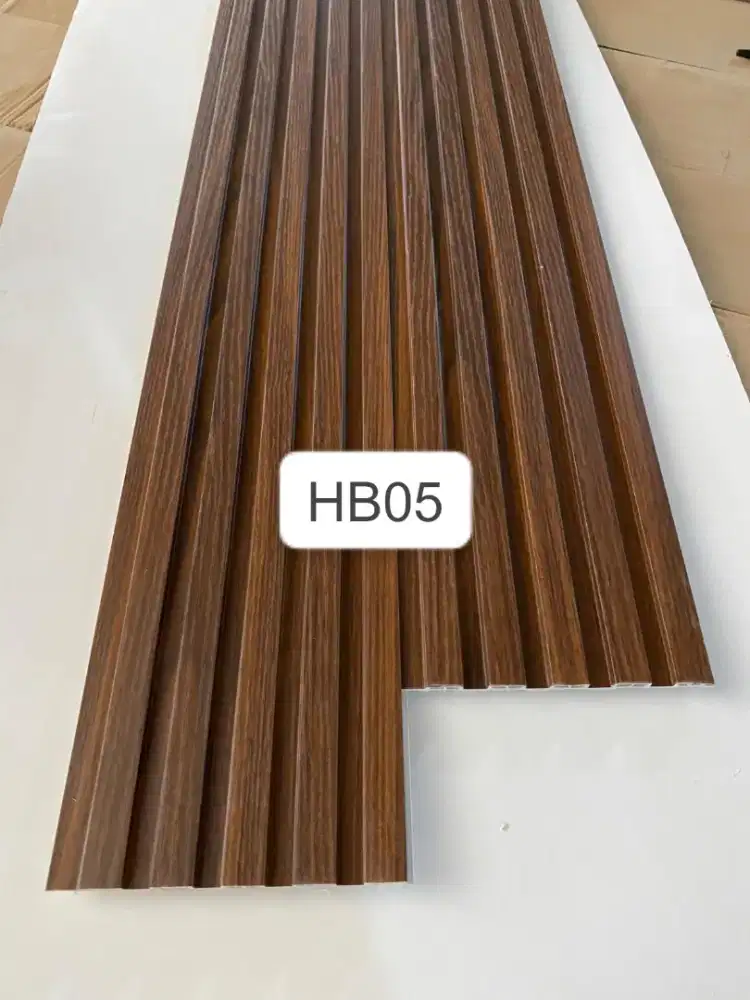 Wallpanel tipis minimalis