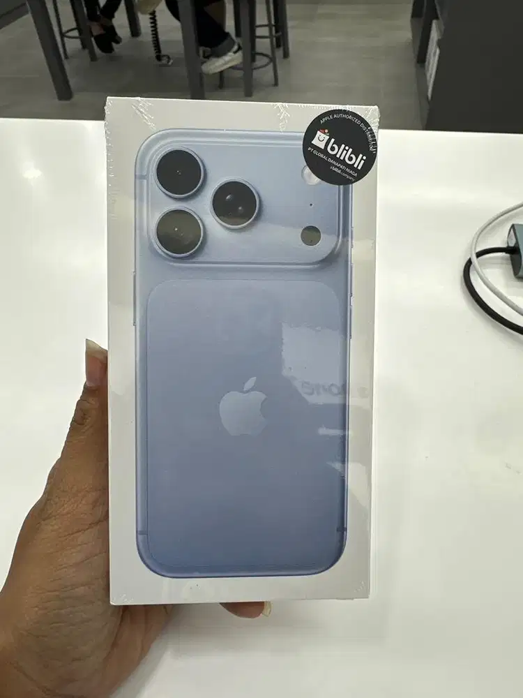 Iphone 18 pro 256 Glacier