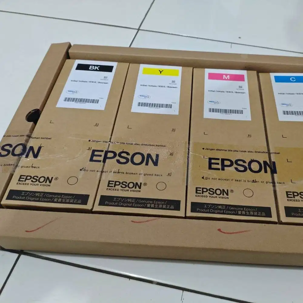 EPSON Tinta Chip Cartridge Original Bawaan WF C5390/5890 1 Set 4 Warna