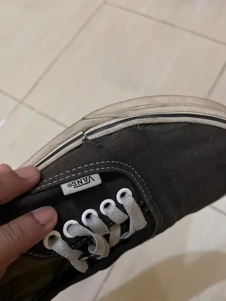 Vans Authentic Black White