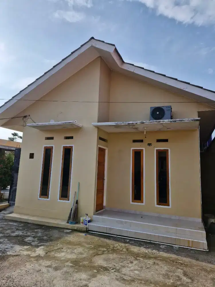Di sewa kan rumah dg 2KT 2KM