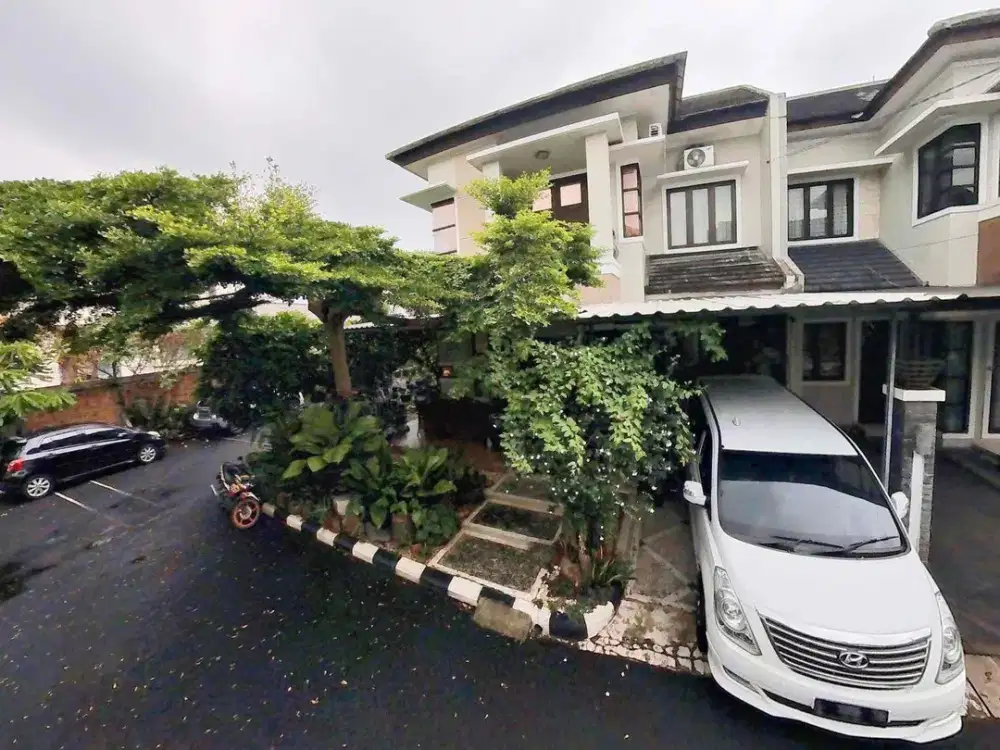 dijual rumah hook dalam cluster siap huni di jagakarsa