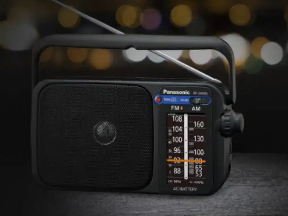 Radio Panasonic 2400