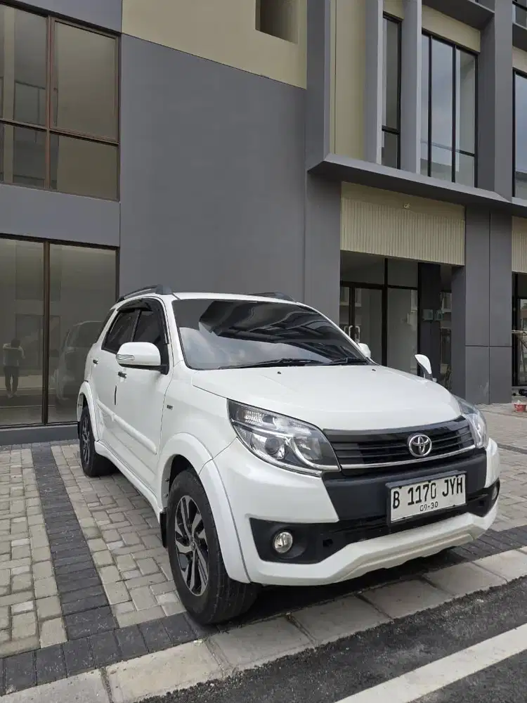 Toyota Rush 1.5 G A/T 2015