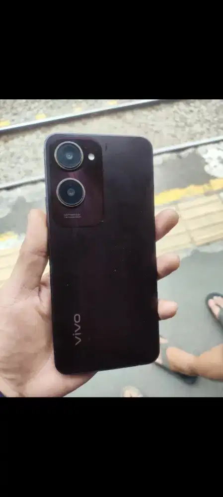 Vivo y18 ram 4+4/64 minus