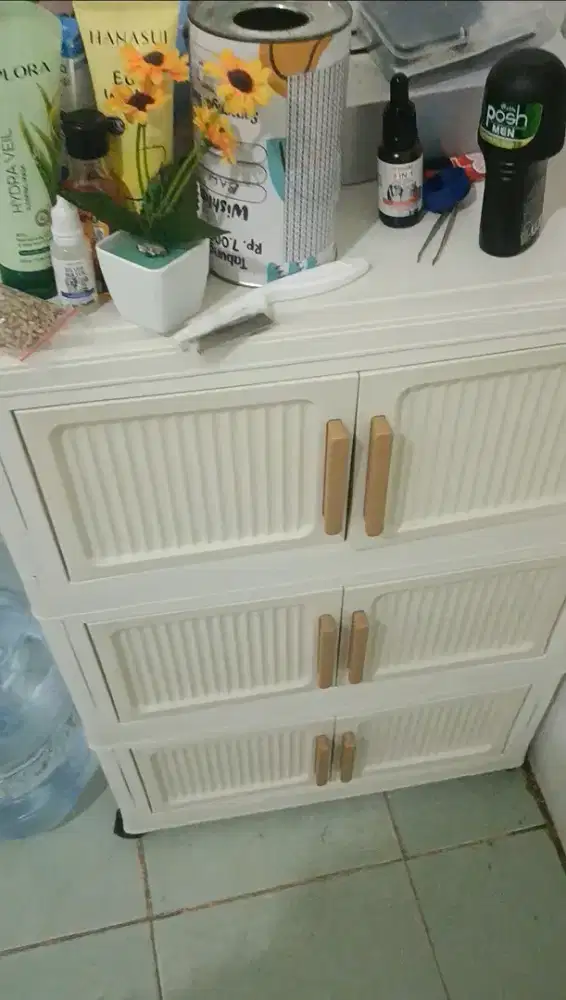 Lemari bongkar pasang