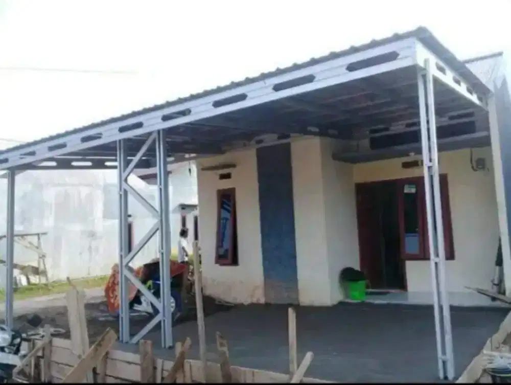 Kanopi atap teras rumah