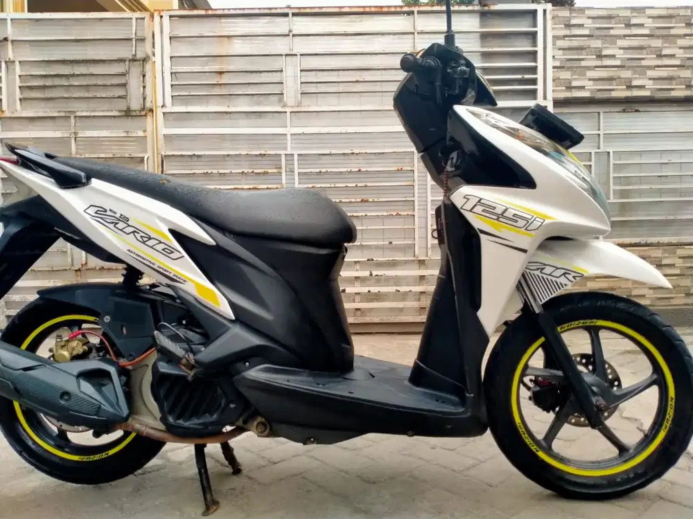 Honda Vario 125 pajak hidup lengkap sehat keterangan detail dibawah