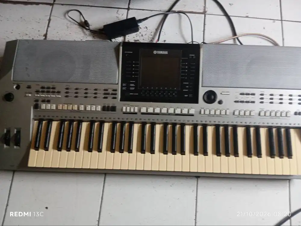Dijual ni gan yamaha psr 900 w / adaptor .