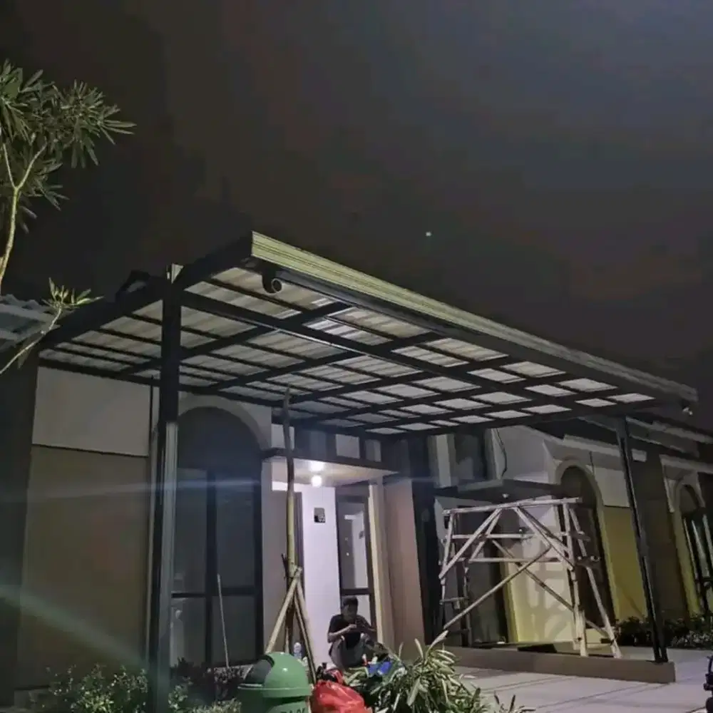 Tukang baja ringan