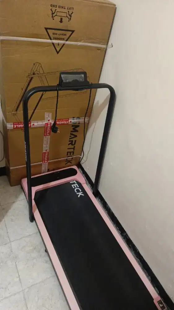 Treadmill bekas pemakaian 1 bulan