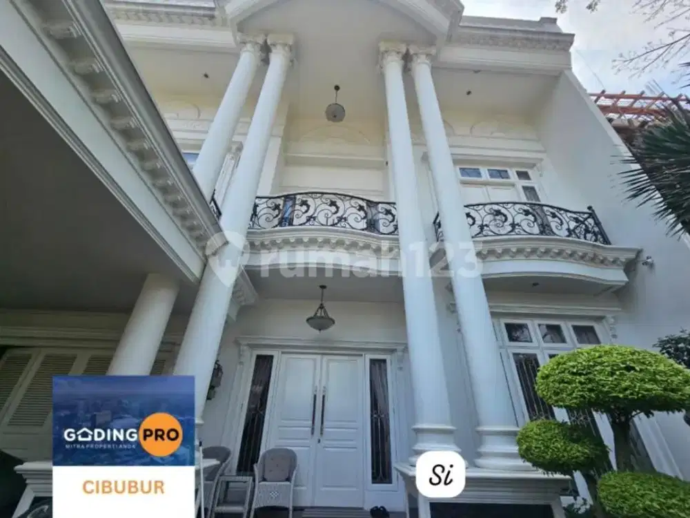 Dijual Rumah Mewah dengan Swimming Pool di Boulevard Citragran
