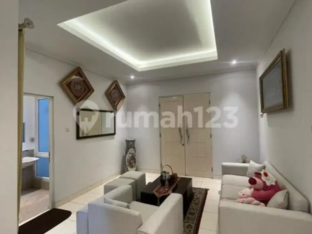 Dijual Rumah 2 Lantai Siap Huni di Boulevard Kota Wisata