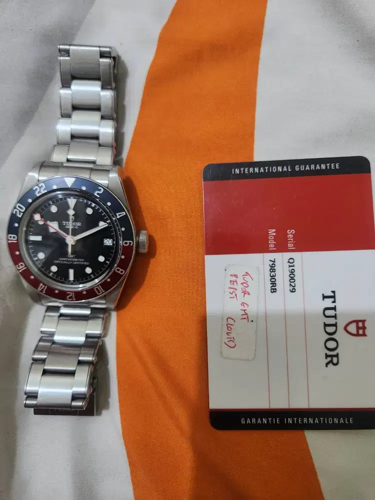 Jam tangan Tudor GMT Black Bay