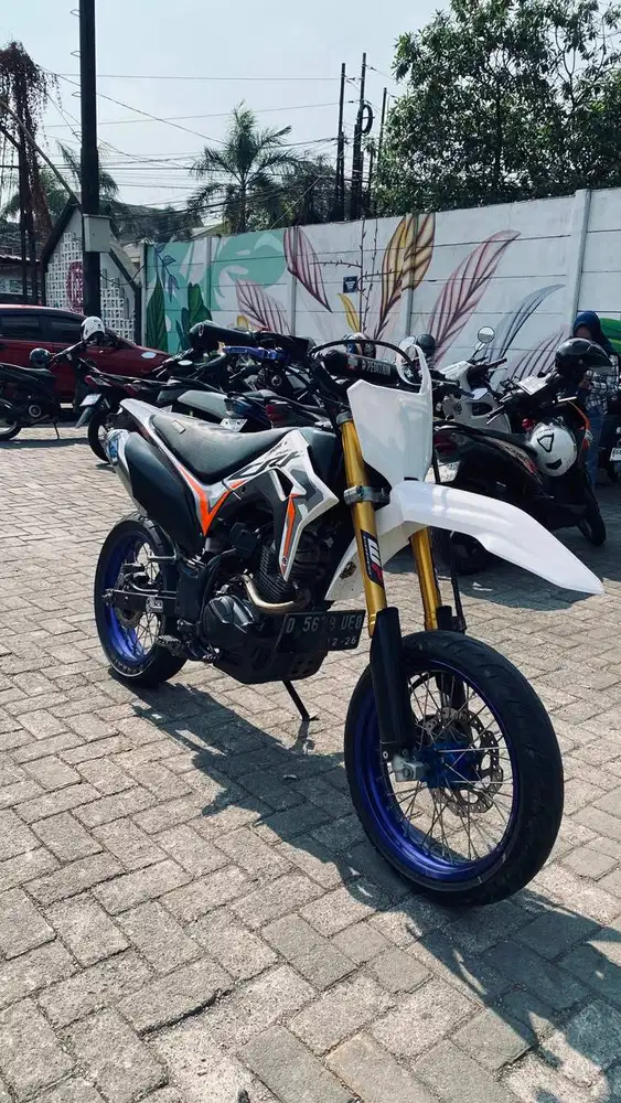 CRF 150 L SUPERMOTO 2021