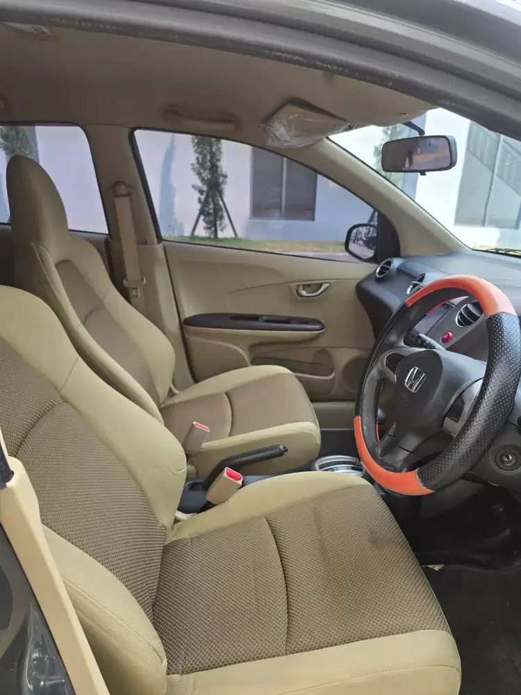 HONDA Brio E AT 2013