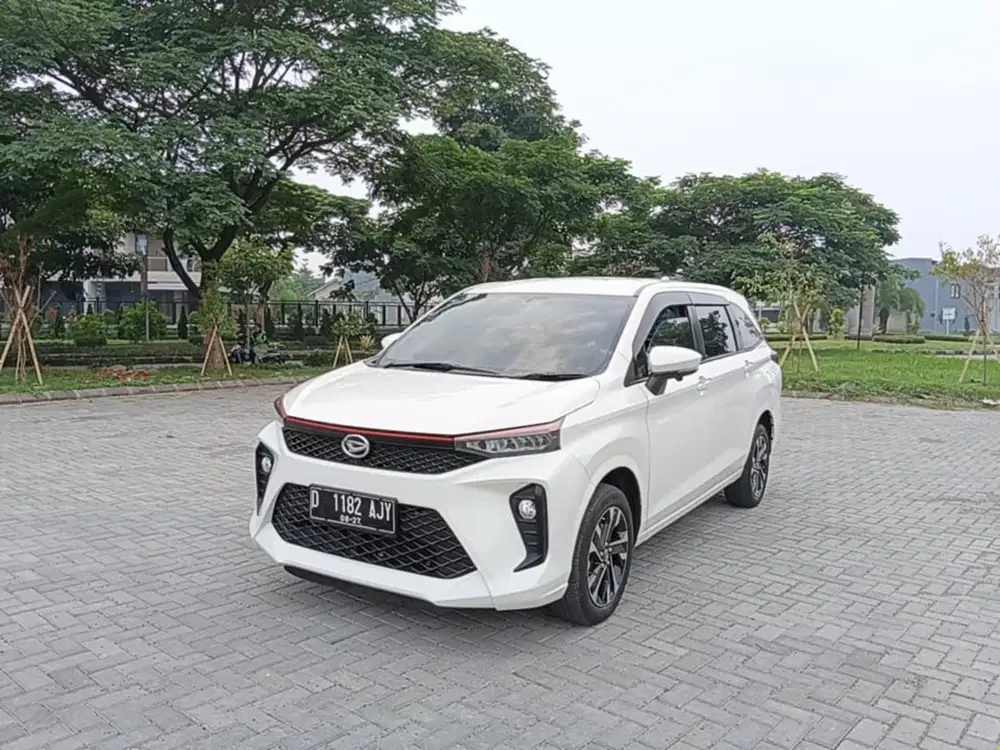 All New Xenia R 1.5 manual 2022 white