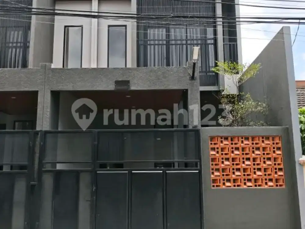 Rumah Baru Cakep Poris Indah Siap Huni Dekat Green Lake