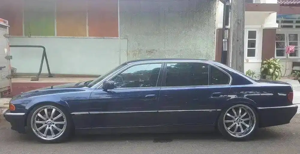 bmw 730li (1996)