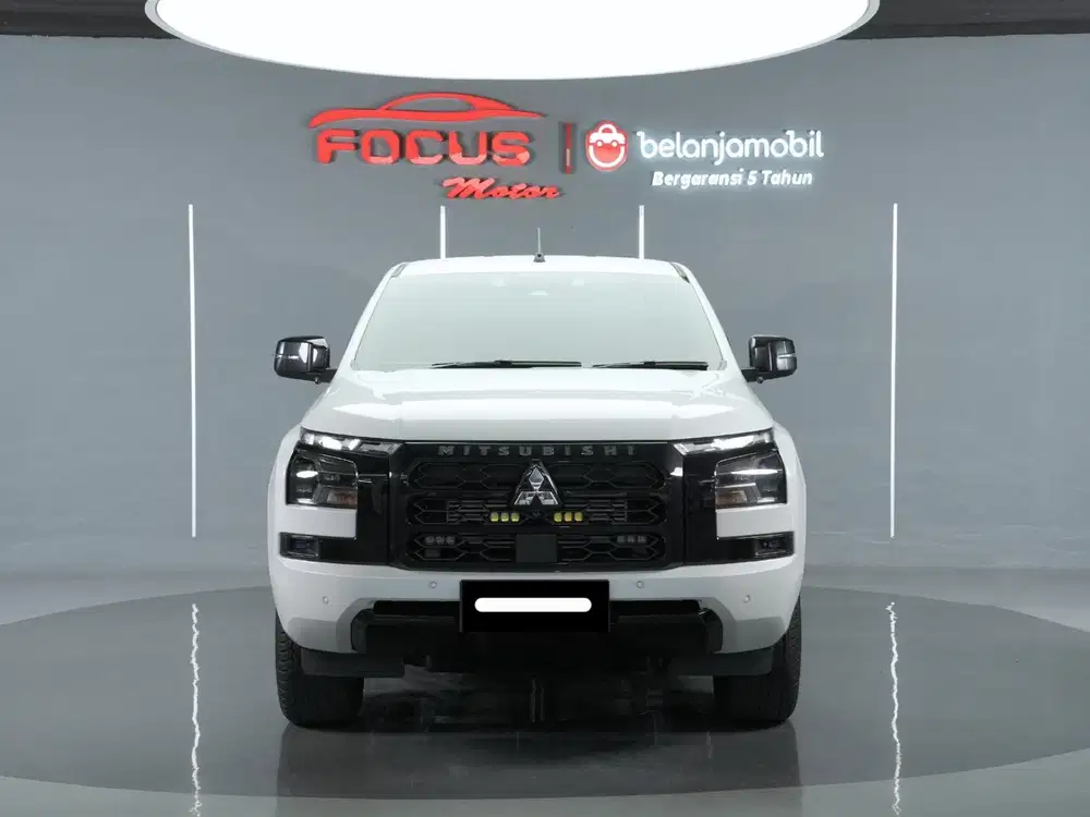 Km 10rb mitsubishi triton ultimate double cabin 4x4 matic 2026 putih