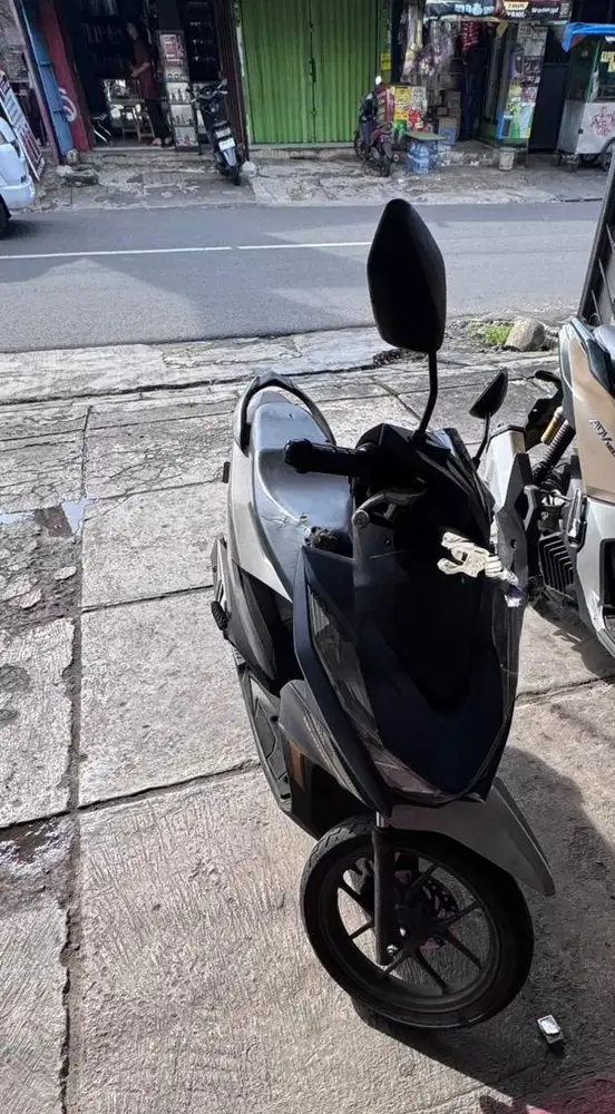 Honda Beat CBS 2021 Biru Silver Matte