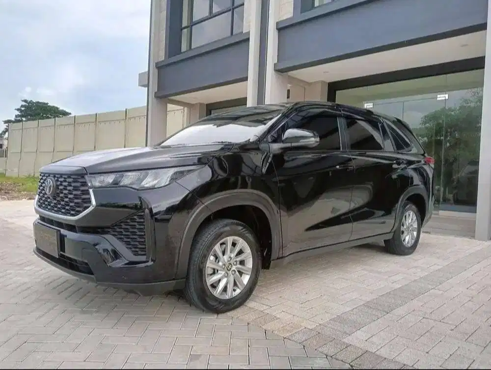 Toyota Innova zenix g non hybrid