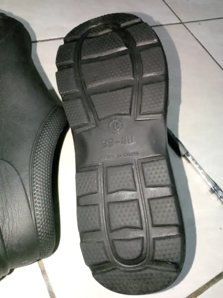Sepatu Kitchen anti slip karet Premium