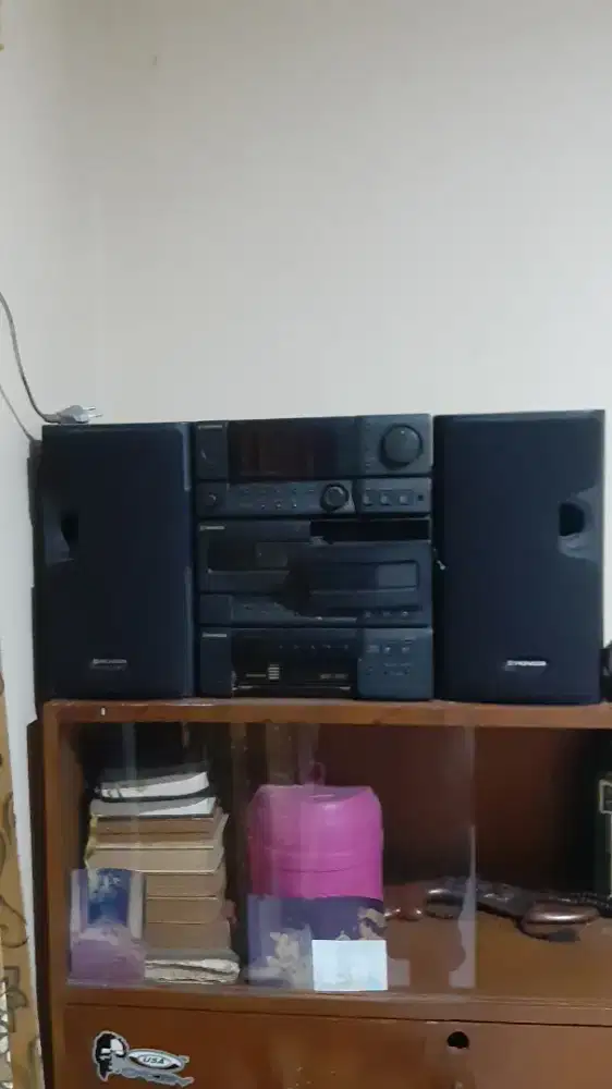 Di jual radio jaman bahela tahun 90an langka hee radio merek pioner